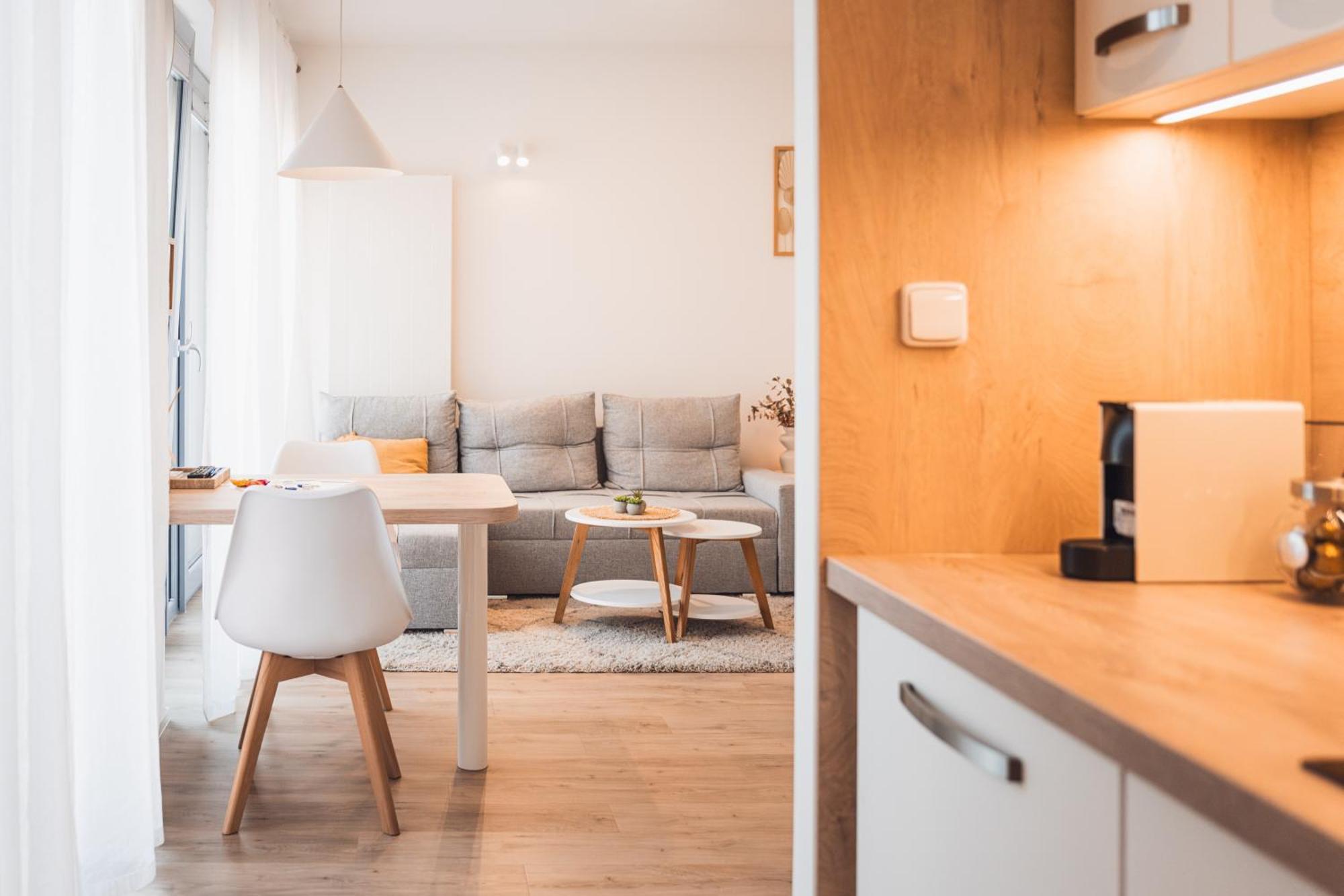 Ferienwohnung Rezidence Sadova Zlín Exterior foto