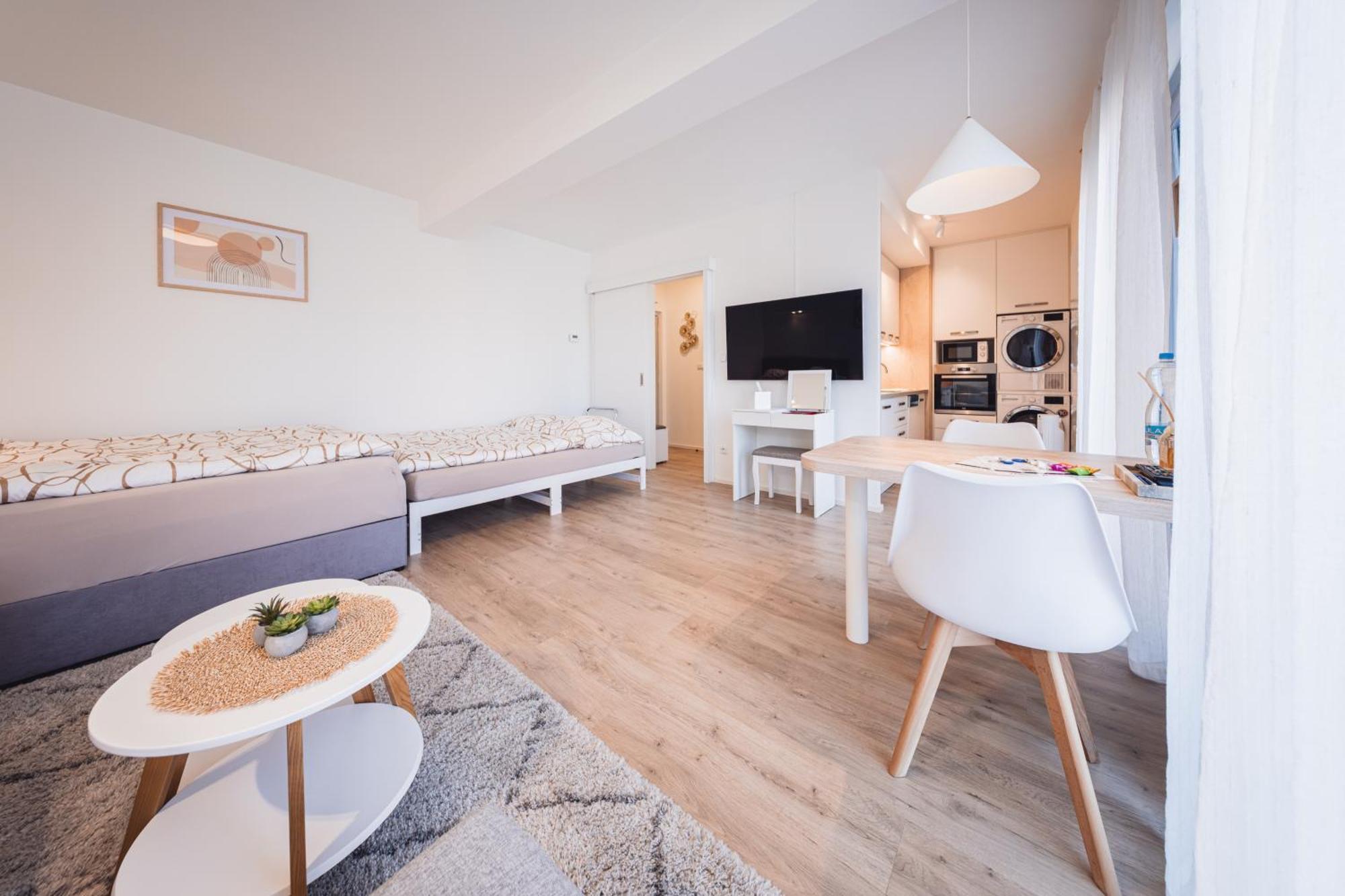 Ferienwohnung Rezidence Sadova Zlín Exterior foto