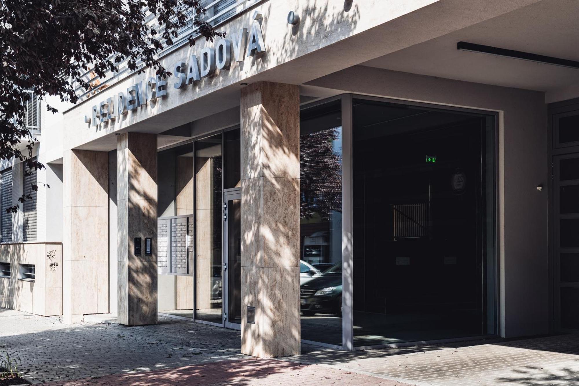 Ferienwohnung Rezidence Sadova Zlín Exterior foto